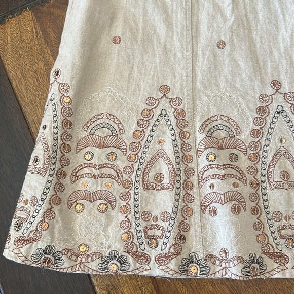 Linen mix skirt with sequin design. EUC size 14 - Picture 2 of 5